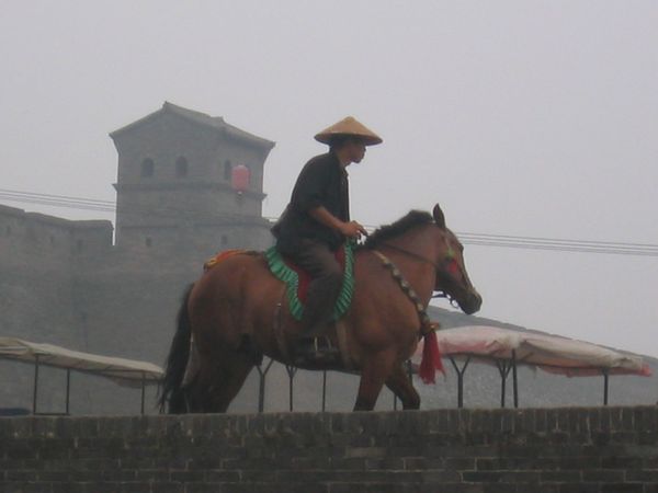 taiyuan 405c- Pingyao - guard